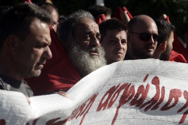 Στην 24ωρη απεργία της ΑΔΕΔΥ συμμετέχουν γιατροί και ΕΚΑΒ | tovima.gr