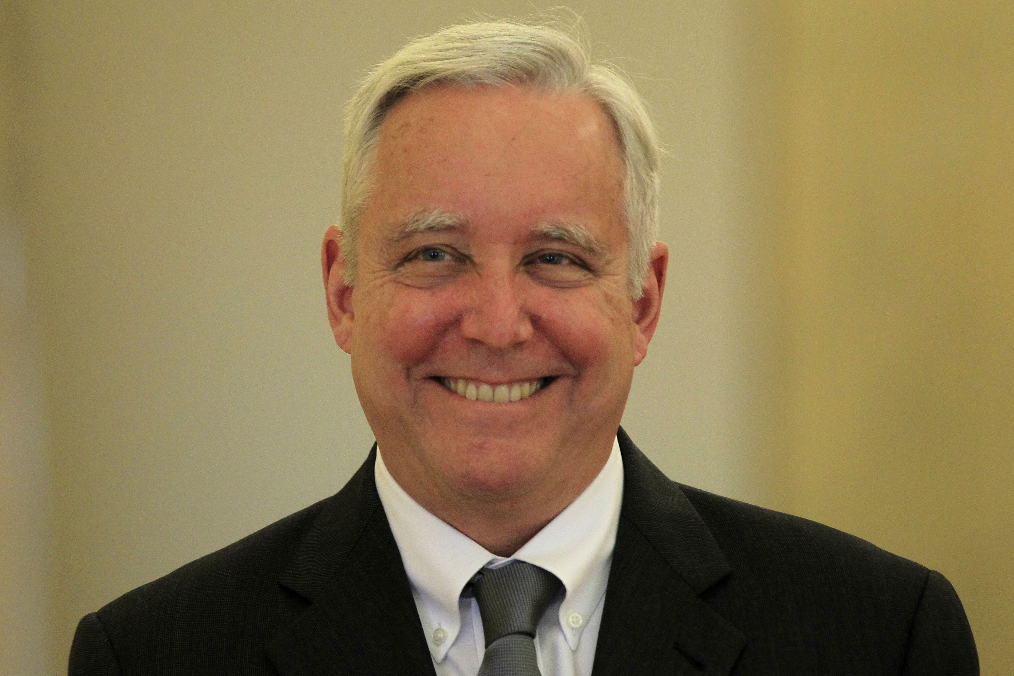 Ντέιβιντ Πιρς: Η Ελλάδα χρειάζεται ελάφρυνση χρέους και μεταρρυθμίσεις