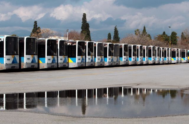 Βρώμικα κυκλοφορούν τα λεωφορεία λόγω απεργίας των καθαριστριών