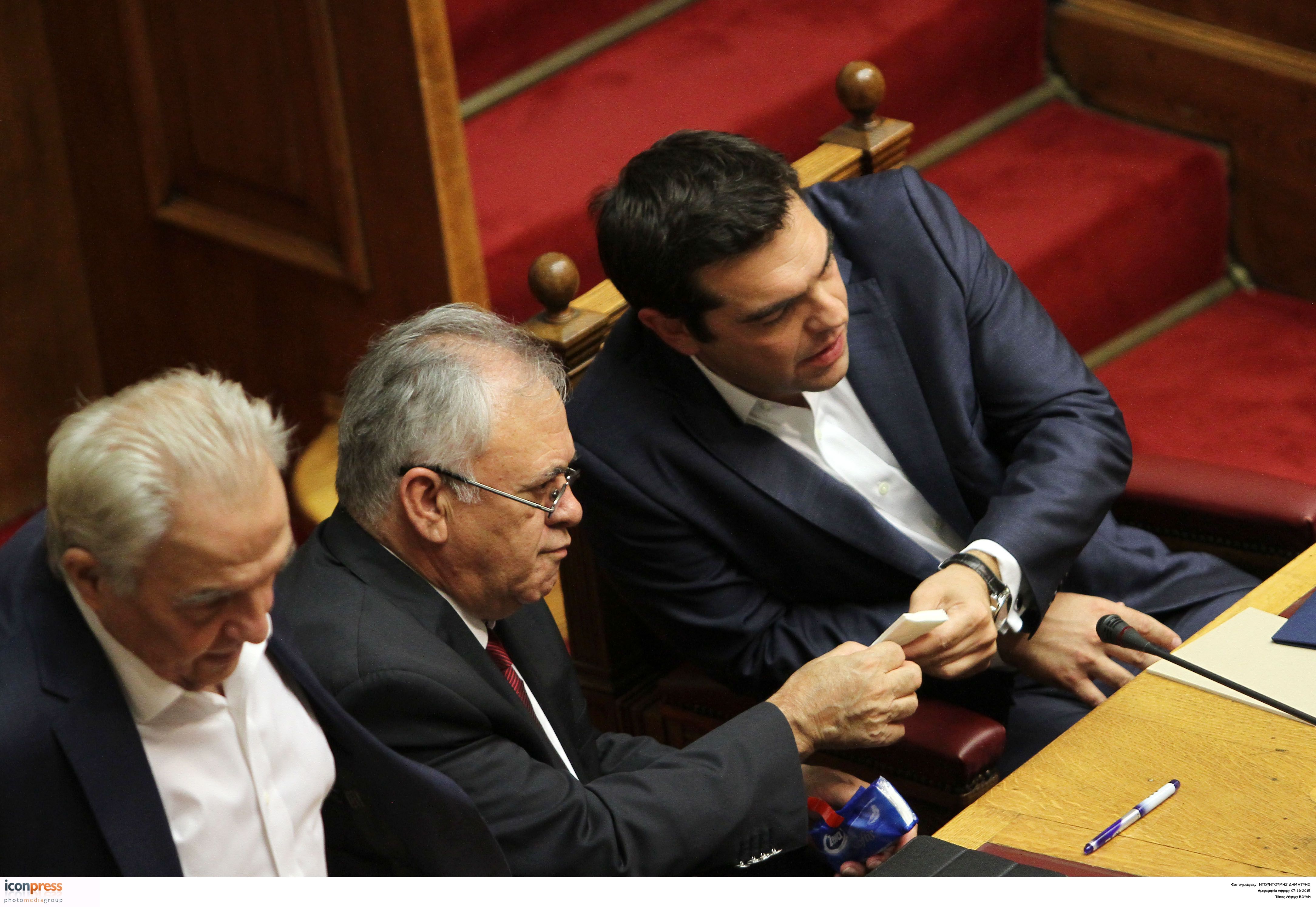 Σε θάλασσες αβεβαιότητας αρμενίζει η κυβέρνηση