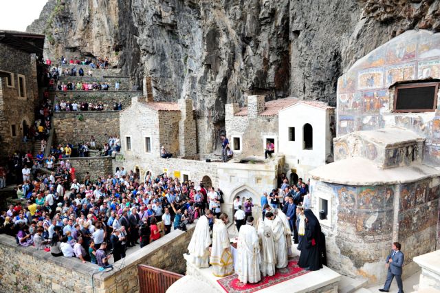 Turkish authorities ban service at Panagia Sumela Monastery