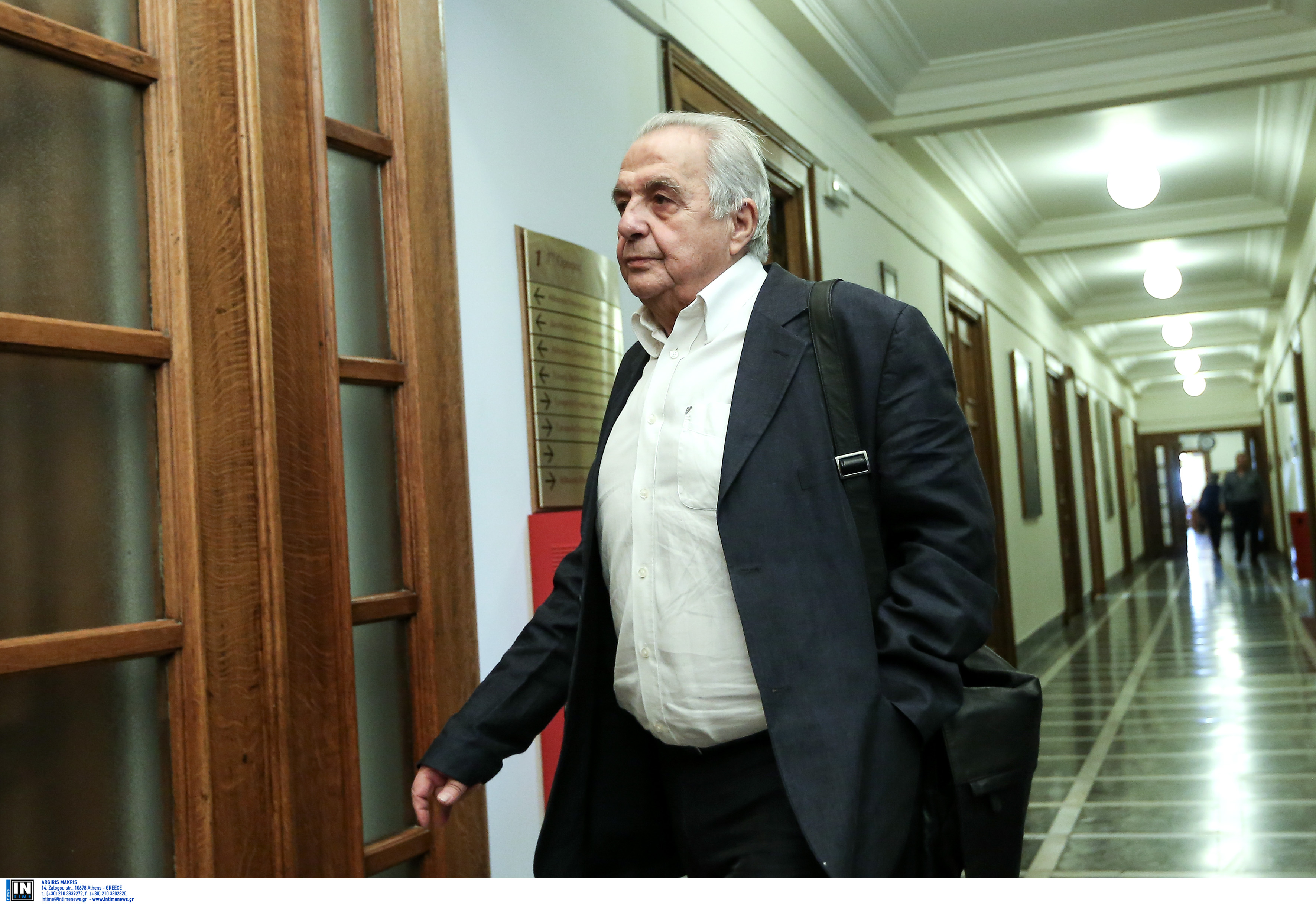 Σύσκεψη στο Μαξίμου για το προσφυγικό στη Λέσβο