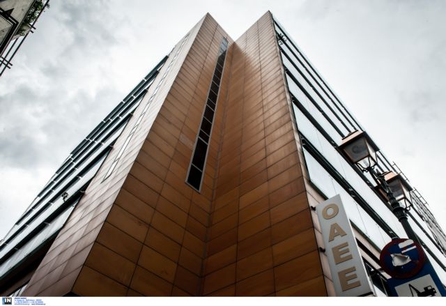 Στη Βουλγαρία στέλνει ο διοικητής ΟΑΕΕ τους ελεύθερους επαγγελματίες