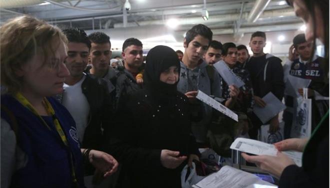 Βέλγιο: Αποσύρει από τα νησιά τους εμπειρογνώμονες για τους πρόσφυγες