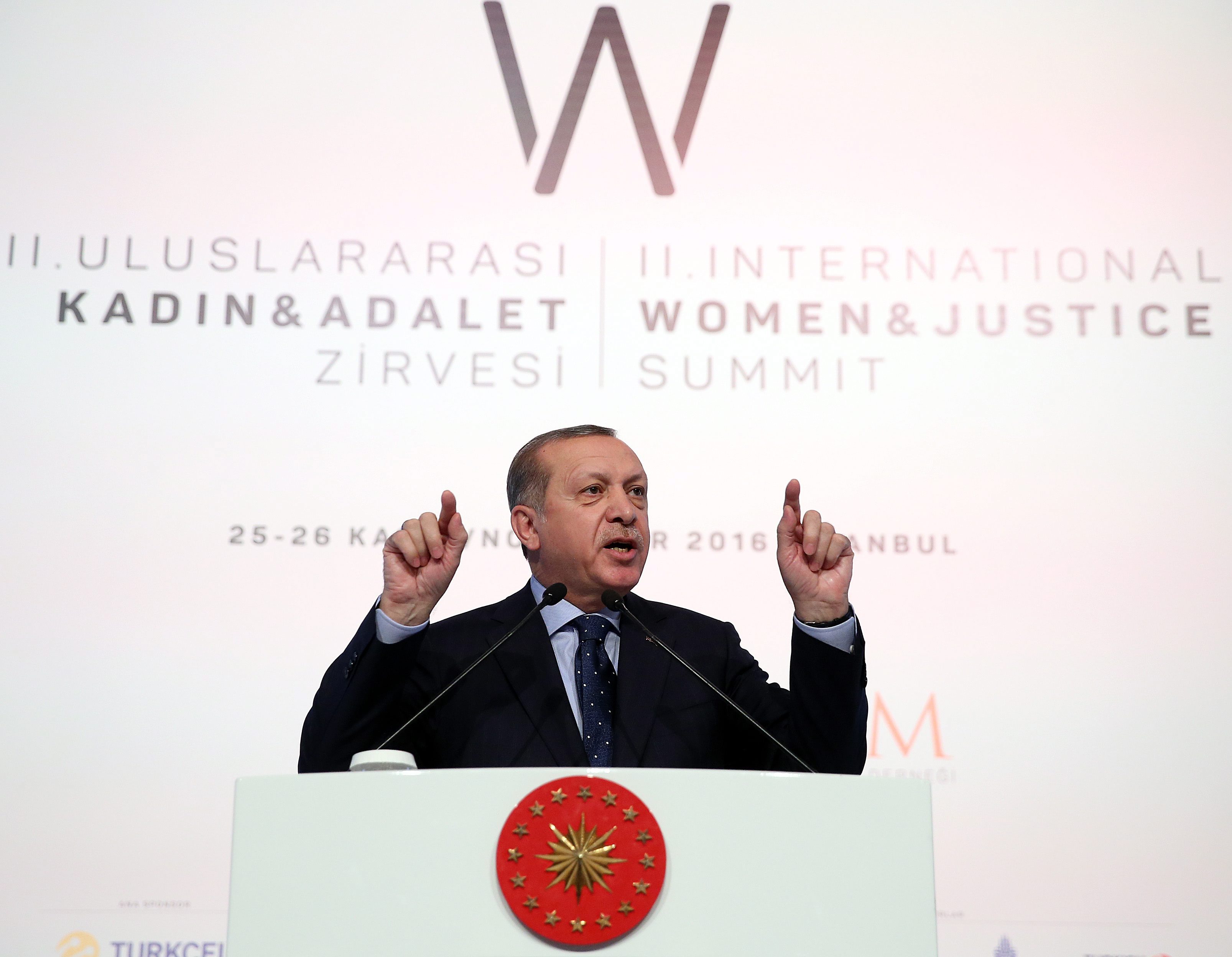 Λαβρόφ στην Αγκυρα – Αποσαφήνιση της τουρκικής εισβολής στη Συρία