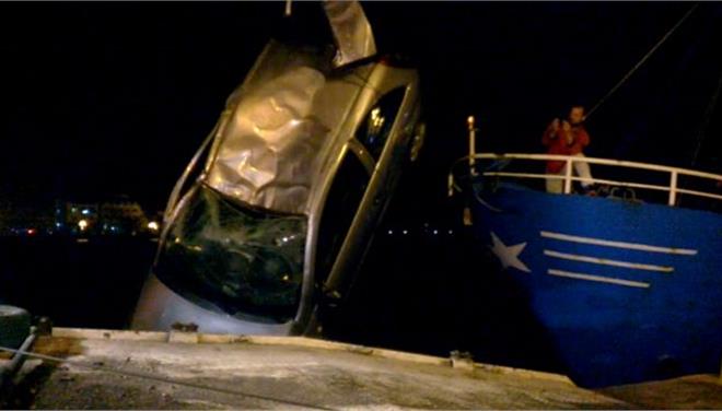 Two minors killed after car plunges into port of Mytilene