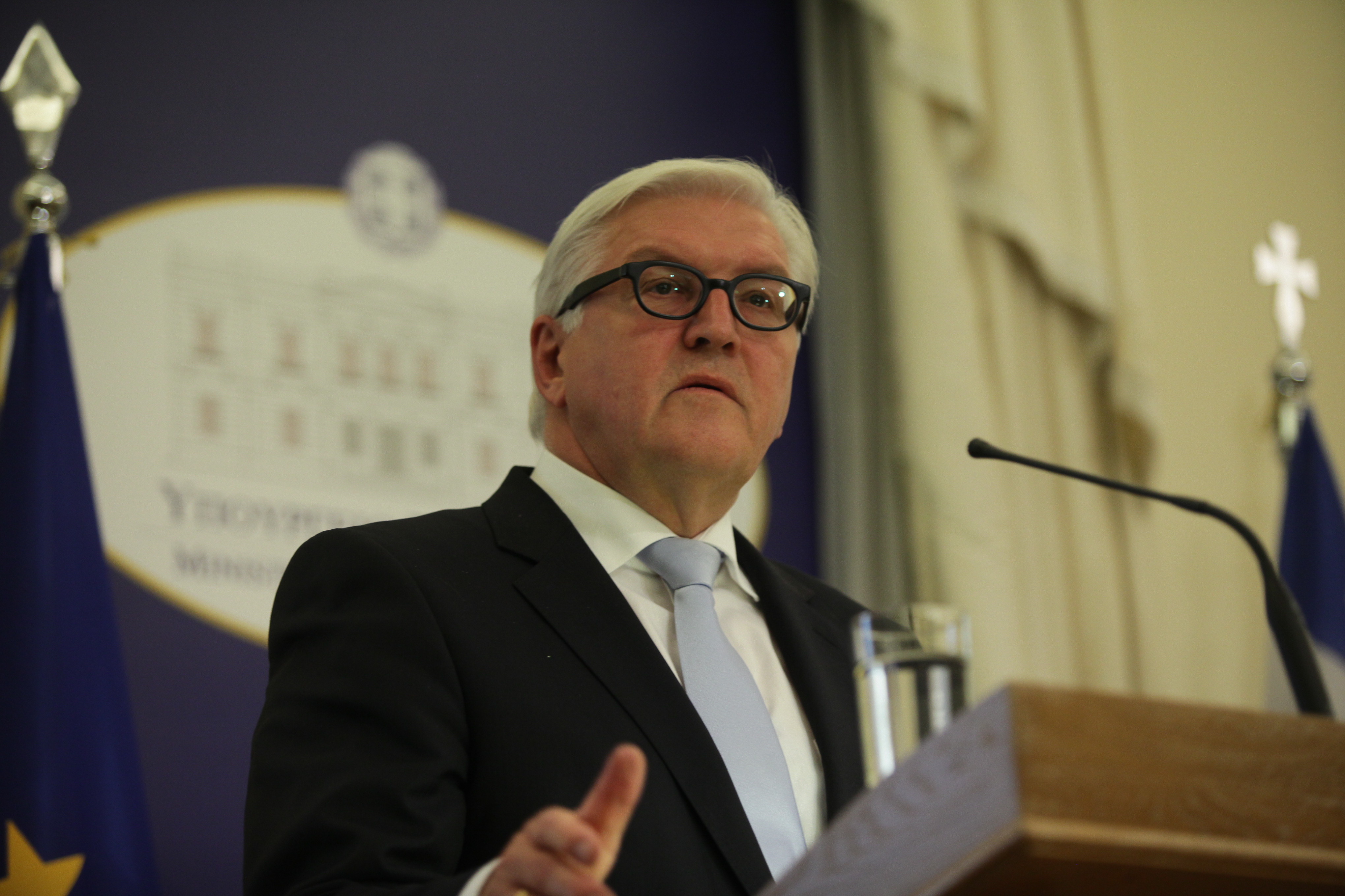 Παυλόπουλος προς Στάινμαϊερ: Να ληφθούν υπόψη οι θυσίες των Ελλήνων