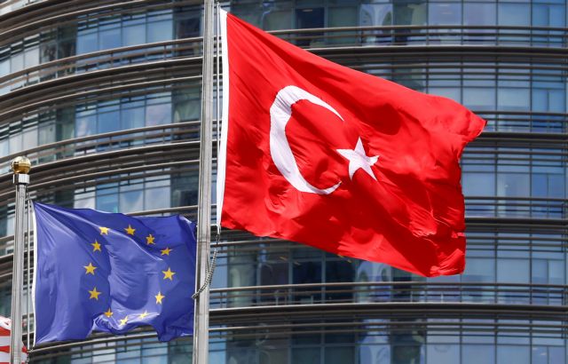 Η ΕΕ εξετάζει «επαναπροσδιορισμό» των σχέσεων με την Τουρκία