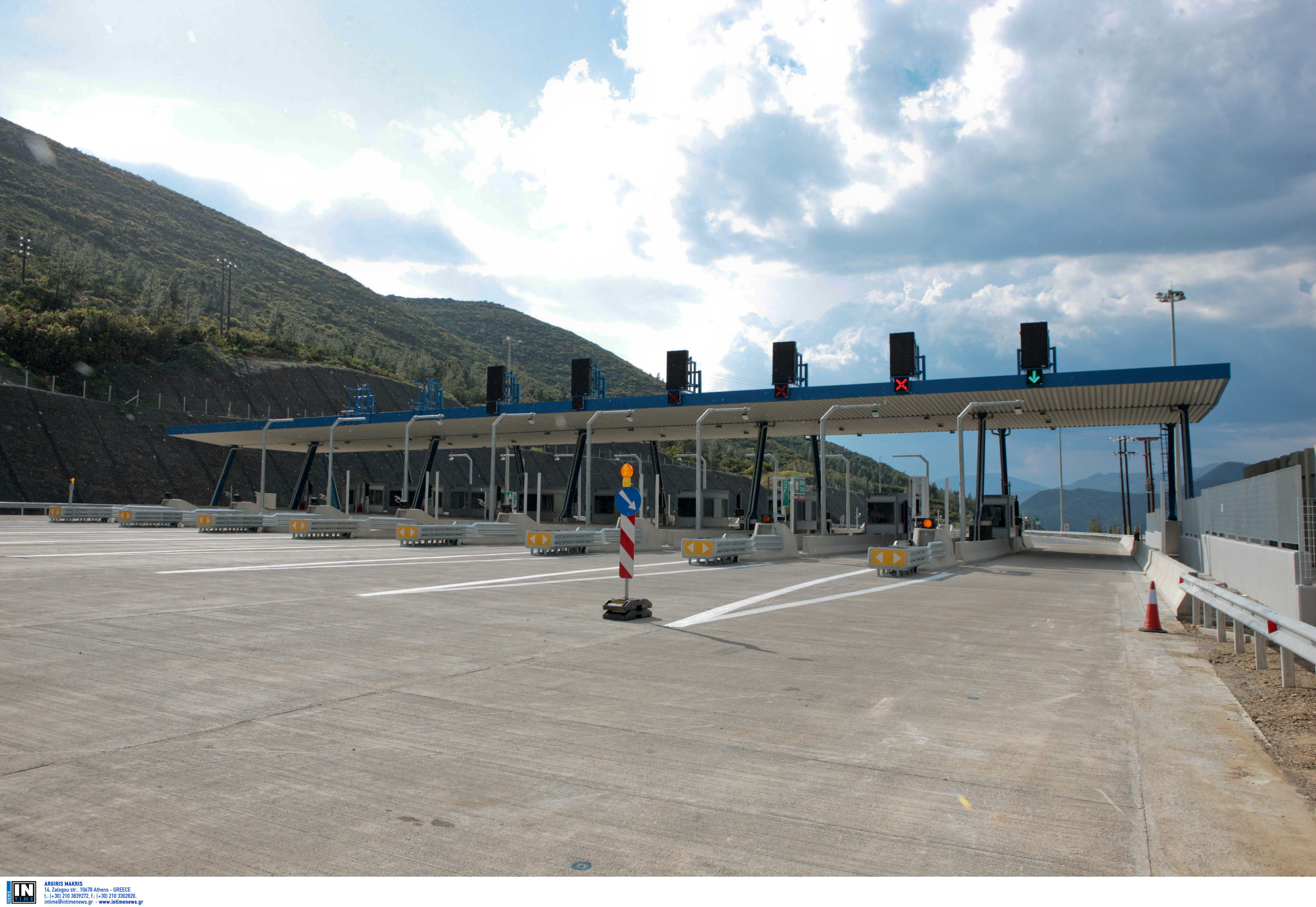 «Δεν πληρώνω» στην Ιόνια Οδό με τρελή κούρσα στα διόδια