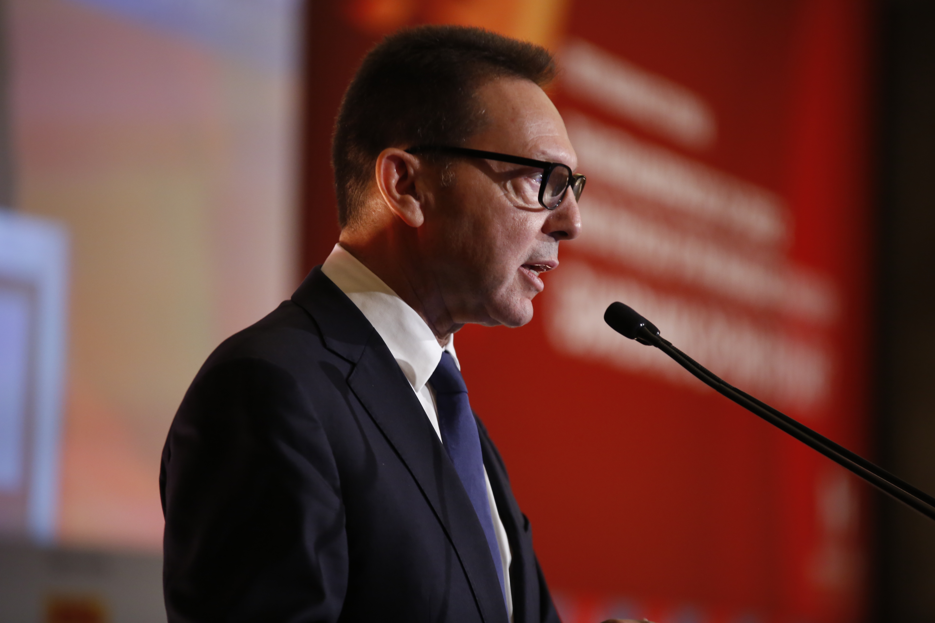 Σενάρια επιστημονικής φαντασίας τα περί νέου κόμματος από Στουρνάρα