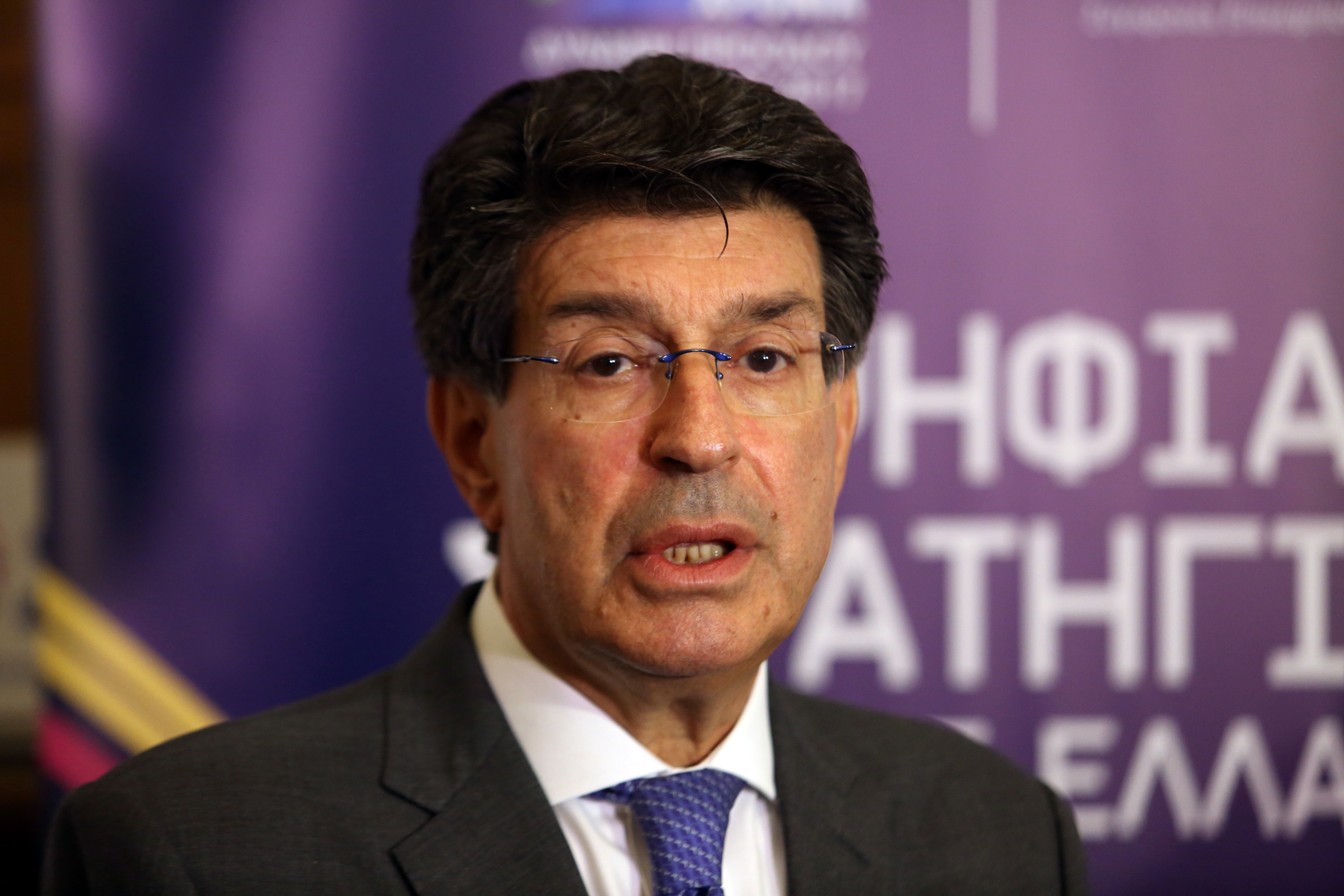 Φέσσας: Η οικονομία επιστρέφει σταδιακά στην κανονικότητα