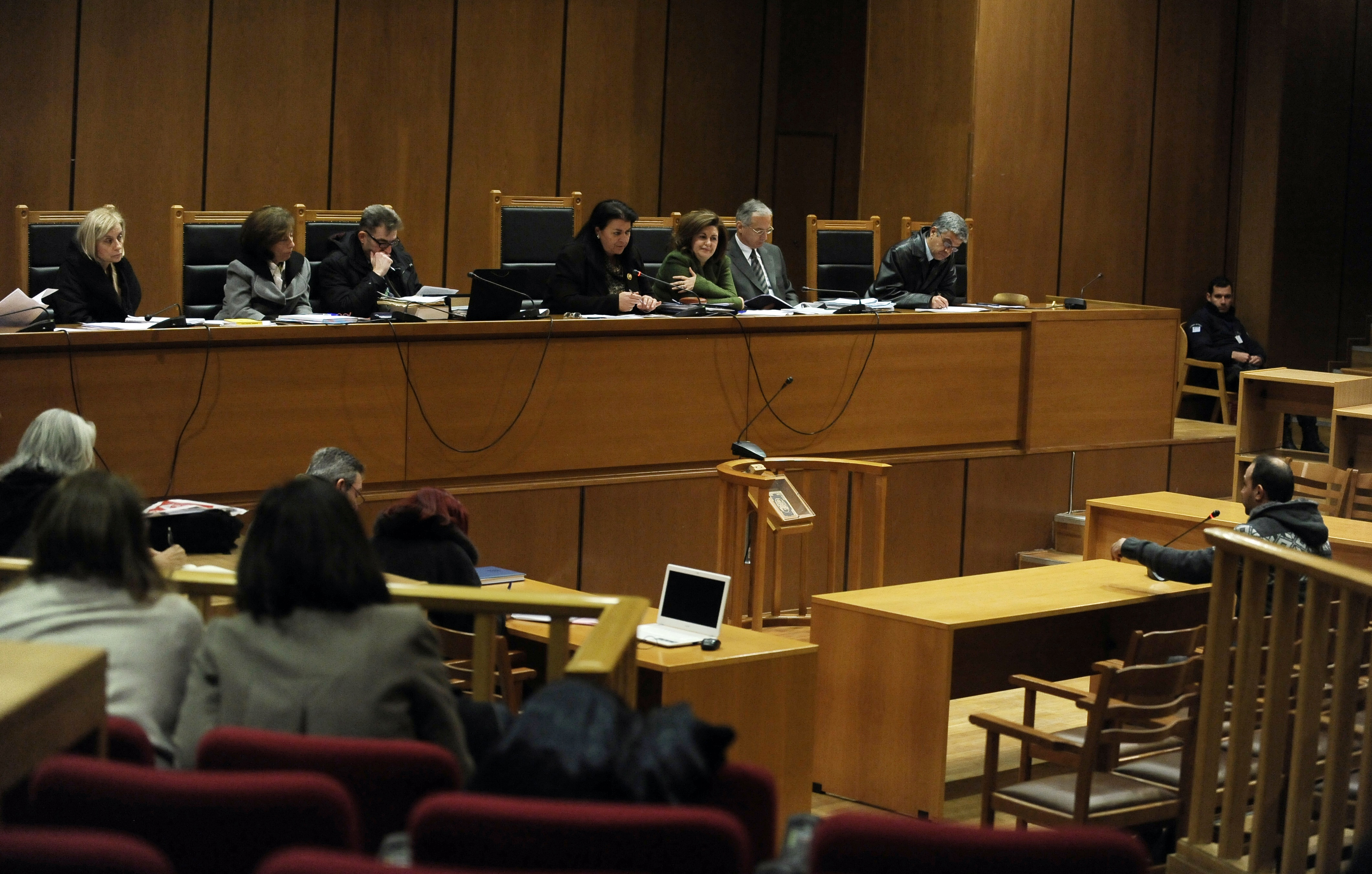 Δίκη ΧΑ: Ανασκευάζει ο πρώην δήμαρχος για τα επεισόδια στον Μελιγαλά