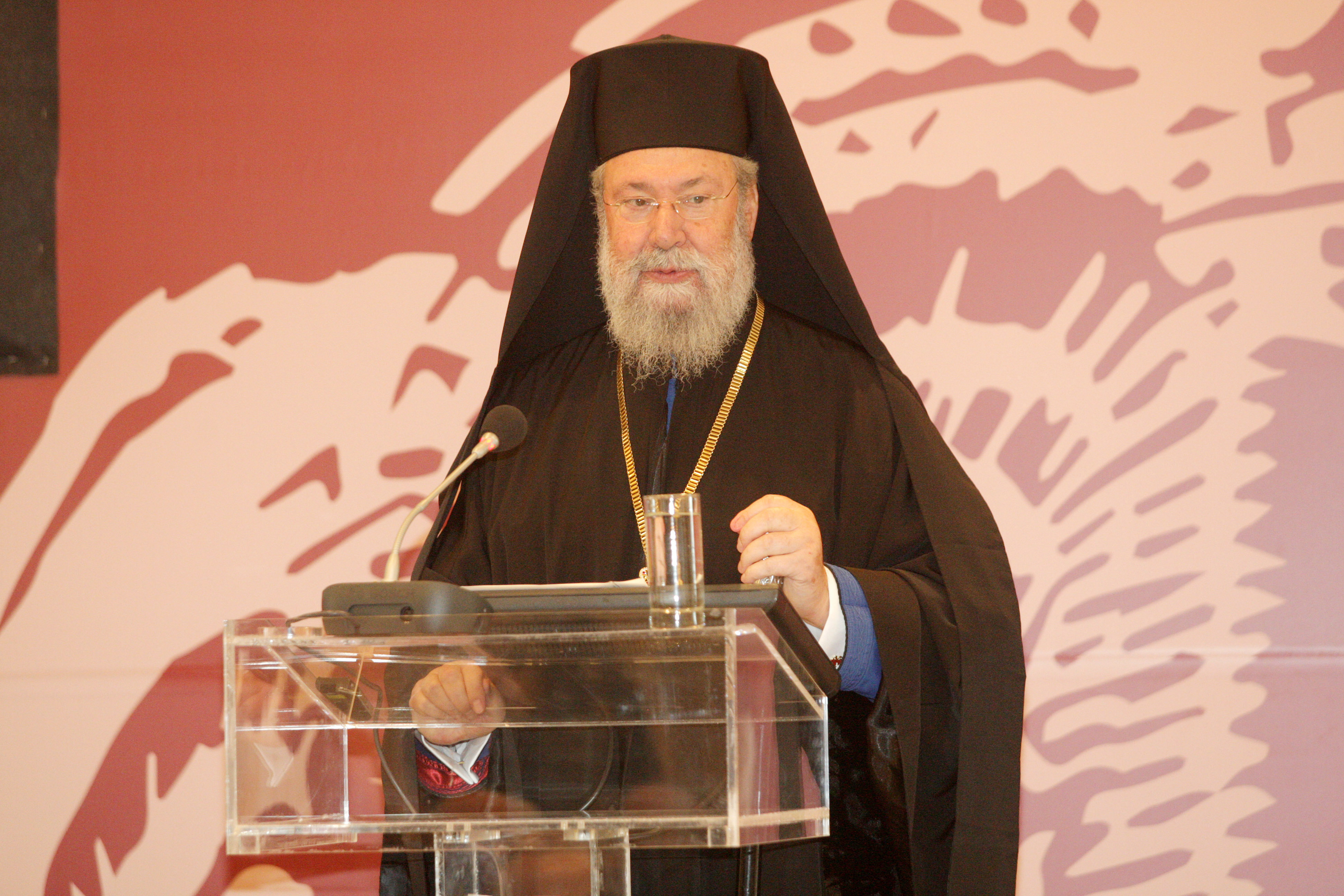 Αρχιεπίσκοπος Κύπρου: Να τερματιστούν οι συνομιλίες για το Κυπριακό