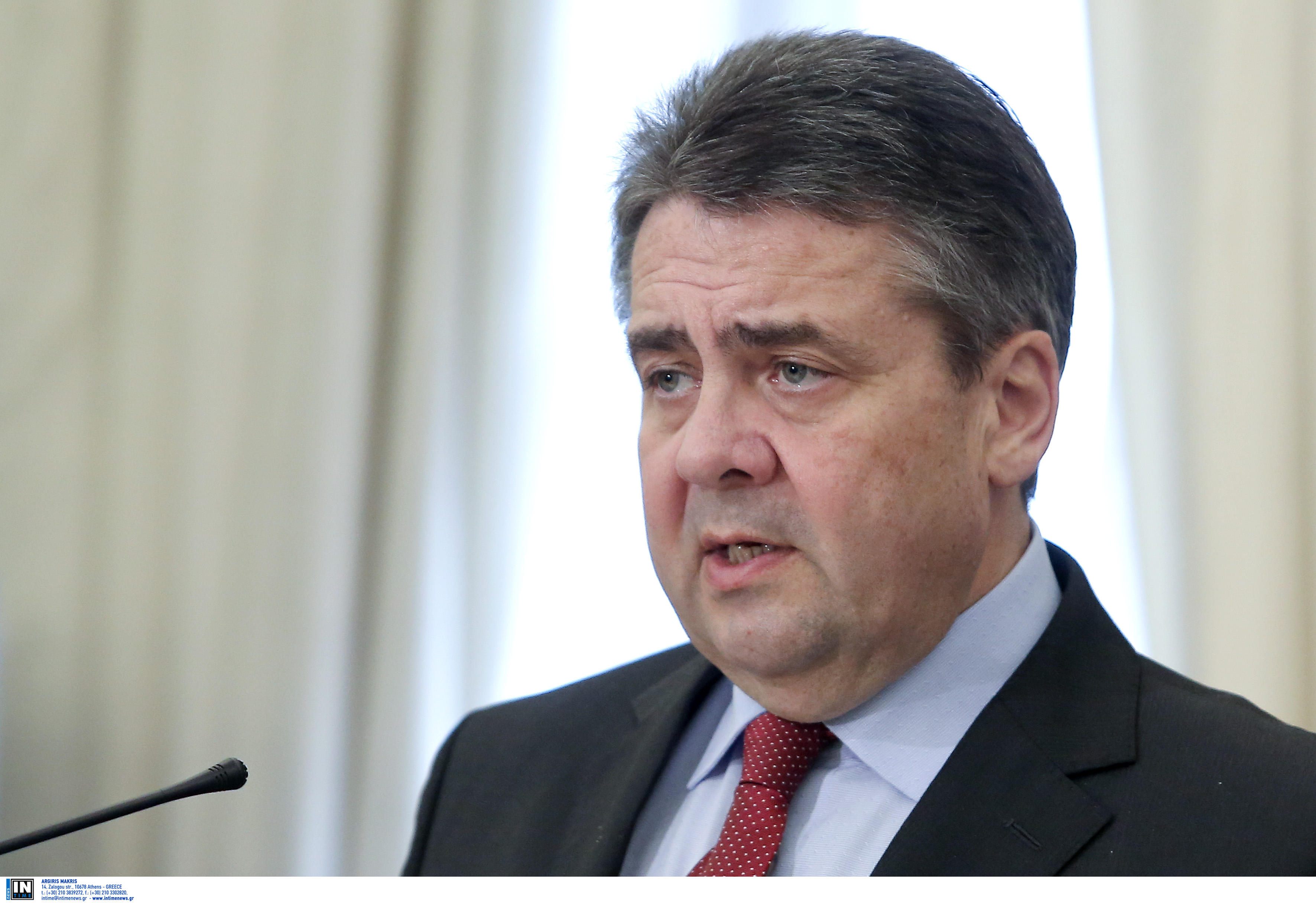 Γκάμπριελ: Υποστηρικτές του Ερντογάν απειλούν τη σύζυγό μου