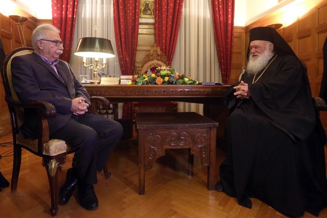 Ιερώνυμος σε Γαβρόγλου: Απαγορεύονται τα θρησκευτικά σύμβολα στο Δημόσιο;