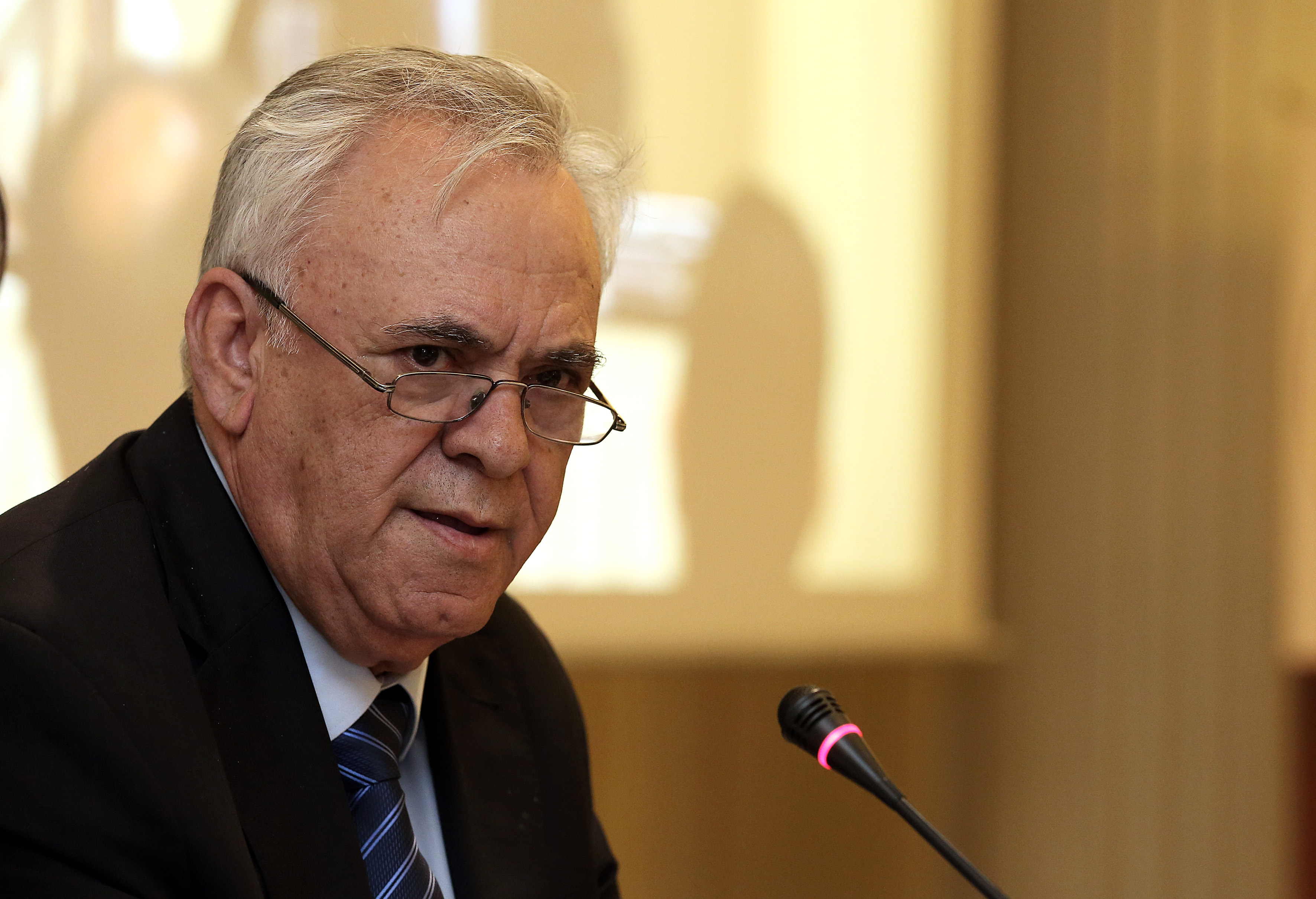 Δραγασάκης: Το κλίμα στην οικονομία και την κοινωνία αλλάζει