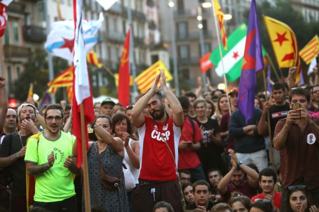 Ισπανία: Αναποφάσιστοι παραμένουν οι δήμοι για το δημοψήφισμα