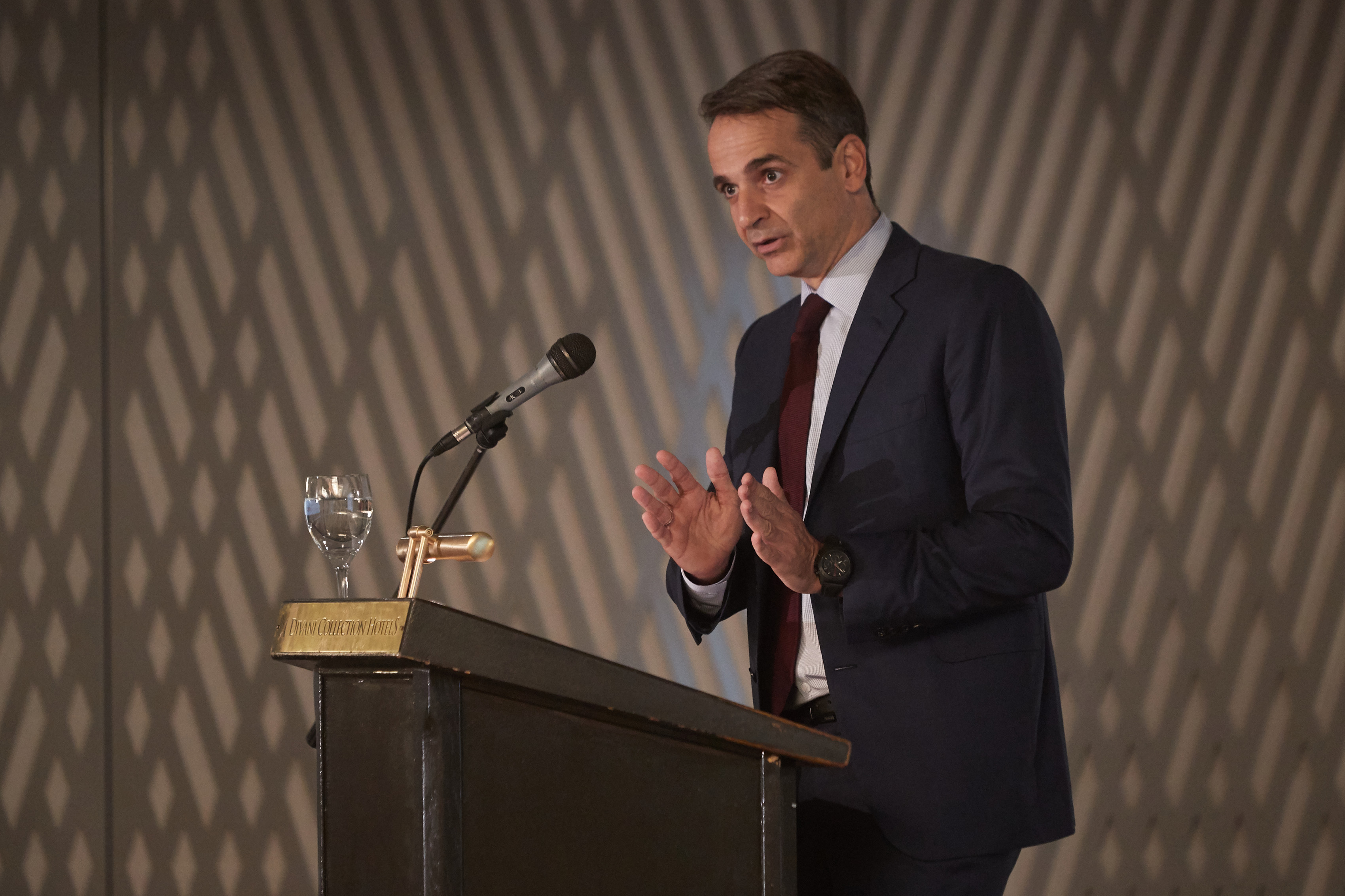 Κ. Μητσοτάκης: Παρουσίασε τα τέσσερα βασικά βήματα της ΝΔ για έξοδο από την κρίση