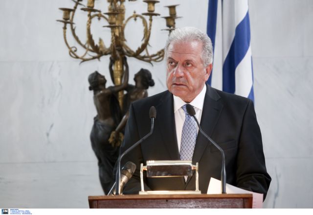 Αβραμόπουλος:Υπέρ της συμφωνίας ΕΕ-Τουρκίας για πρόσφυγες