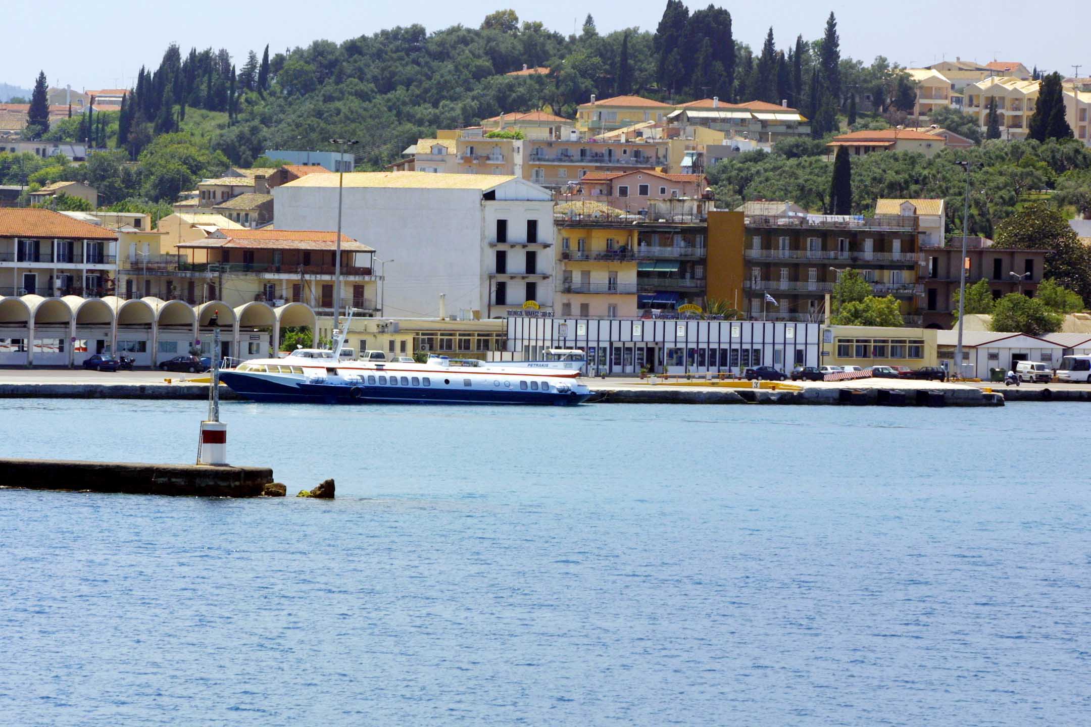 Κουρουμπλής: Συνάντηση με το Σωματείο ναυτεργατών Κέρκυρας