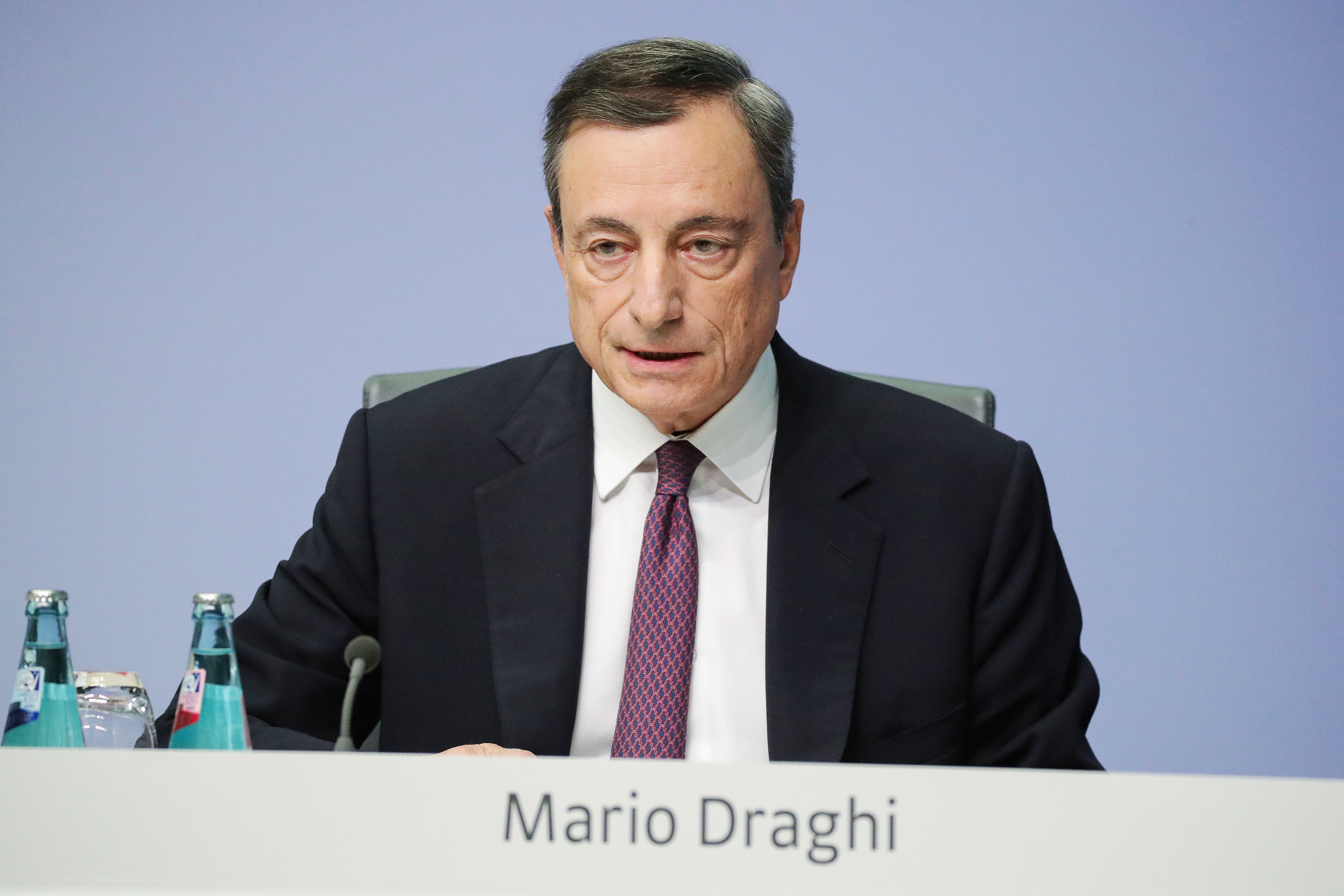 Ντράγκι: Εχει βελτιωθεί σημαντικά η κατάσταση στην Ελλάδα