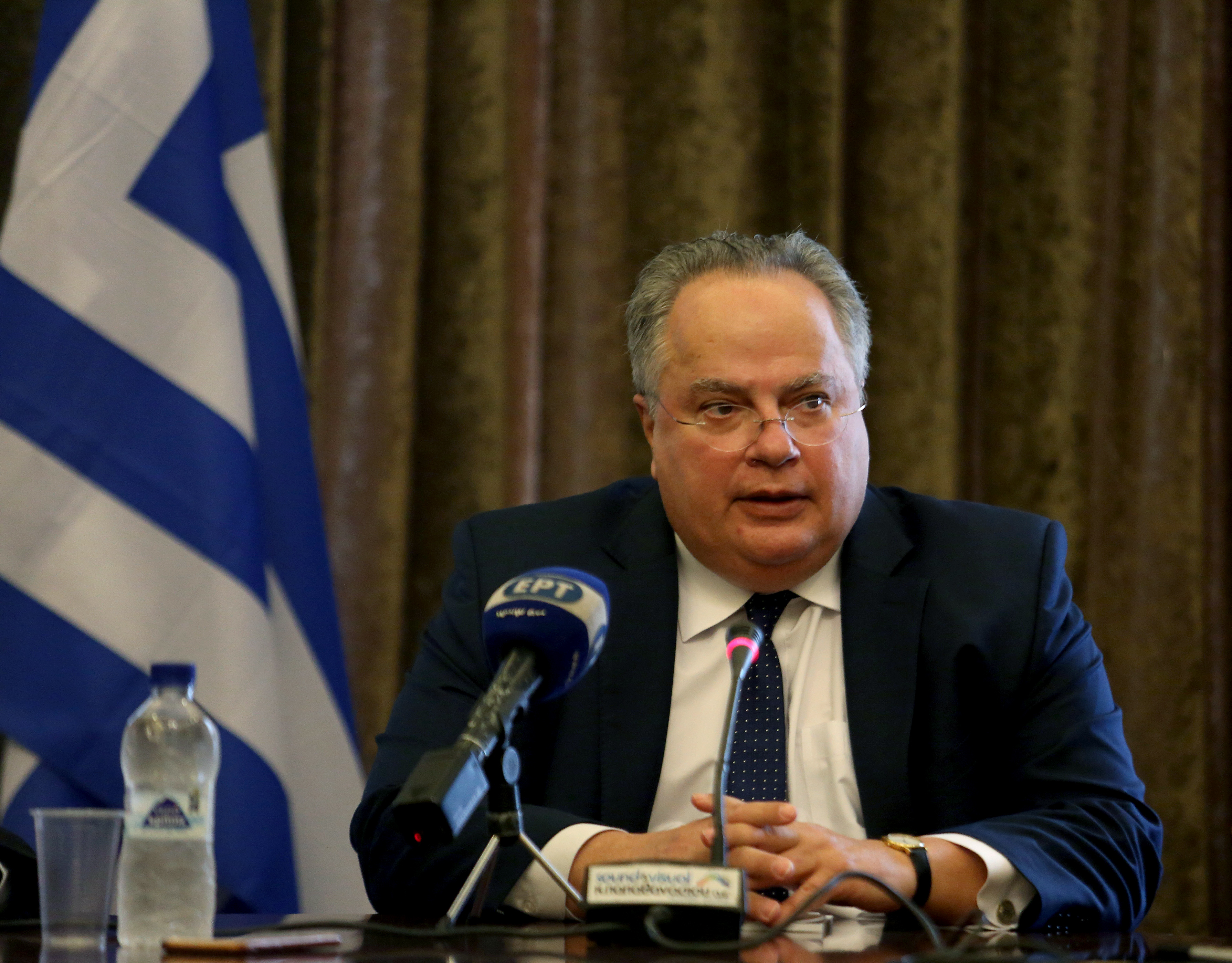 To ΥΠΕΞ απειλεί με διώξεις όσους δημοσιεύσουν απόρρητο υλικό!