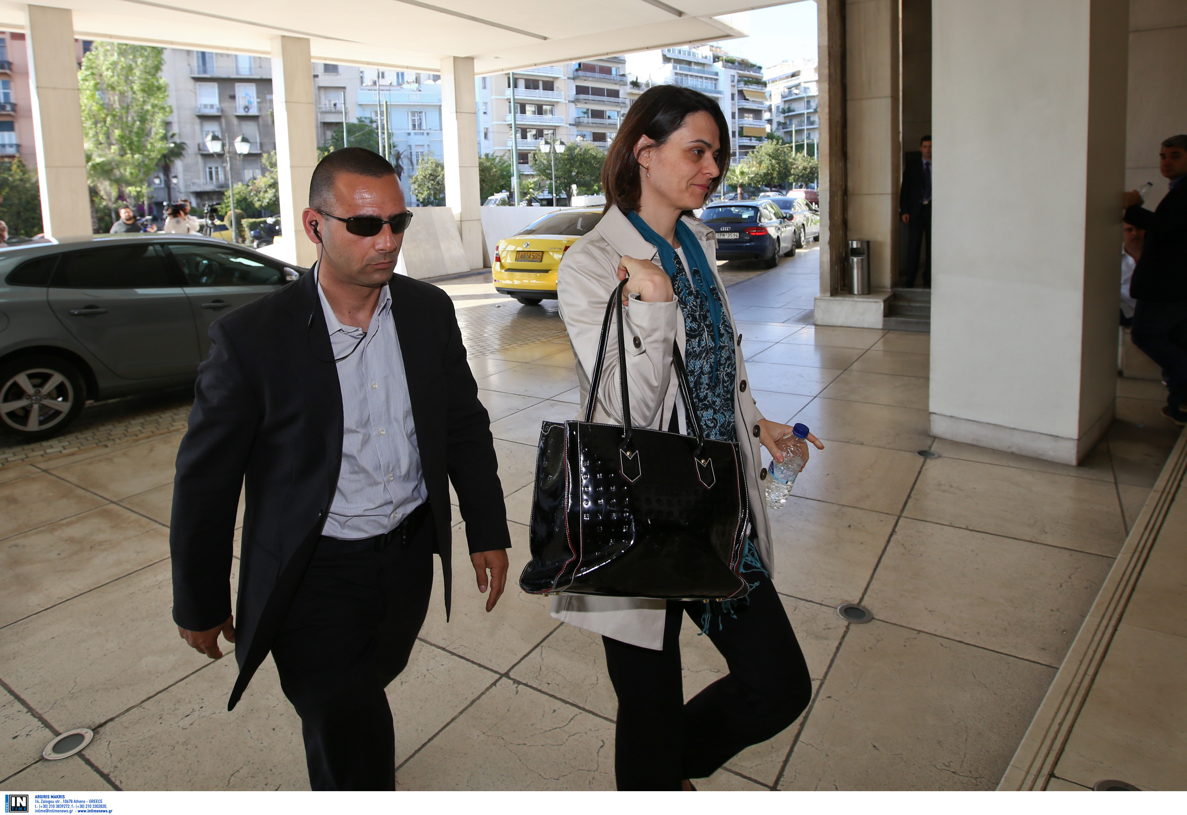 Συντάξεις και περικοπές των επιδομάτων αποφασίζονται στο Χίλτον μεταξύ θεσμών – κυβέρνησης