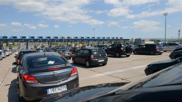 Αυξημένα μέτρα της τροχαίας για την εορταστική περίοδο