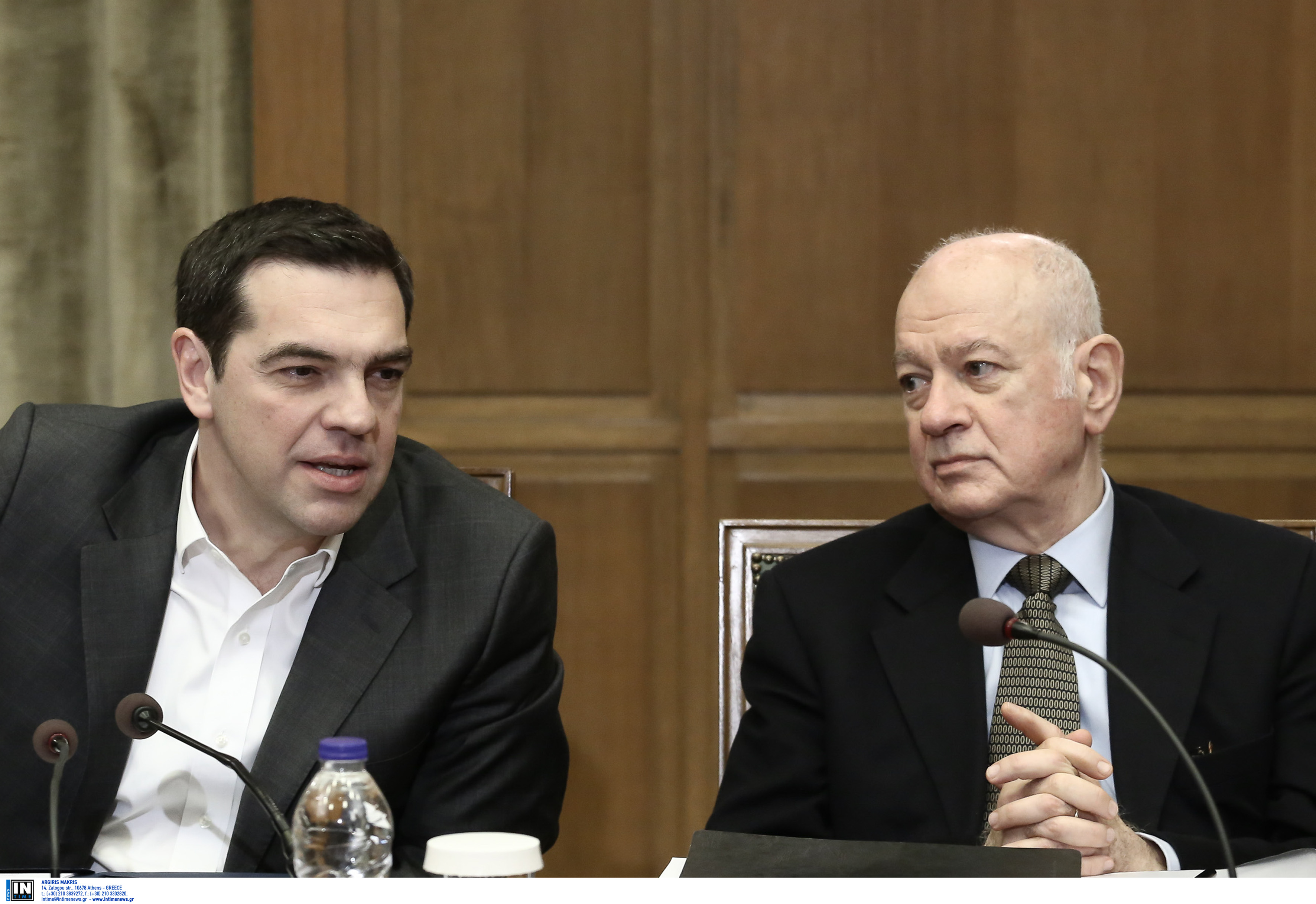 An SMS resignation: What Papadimitriou wrote Tsipras