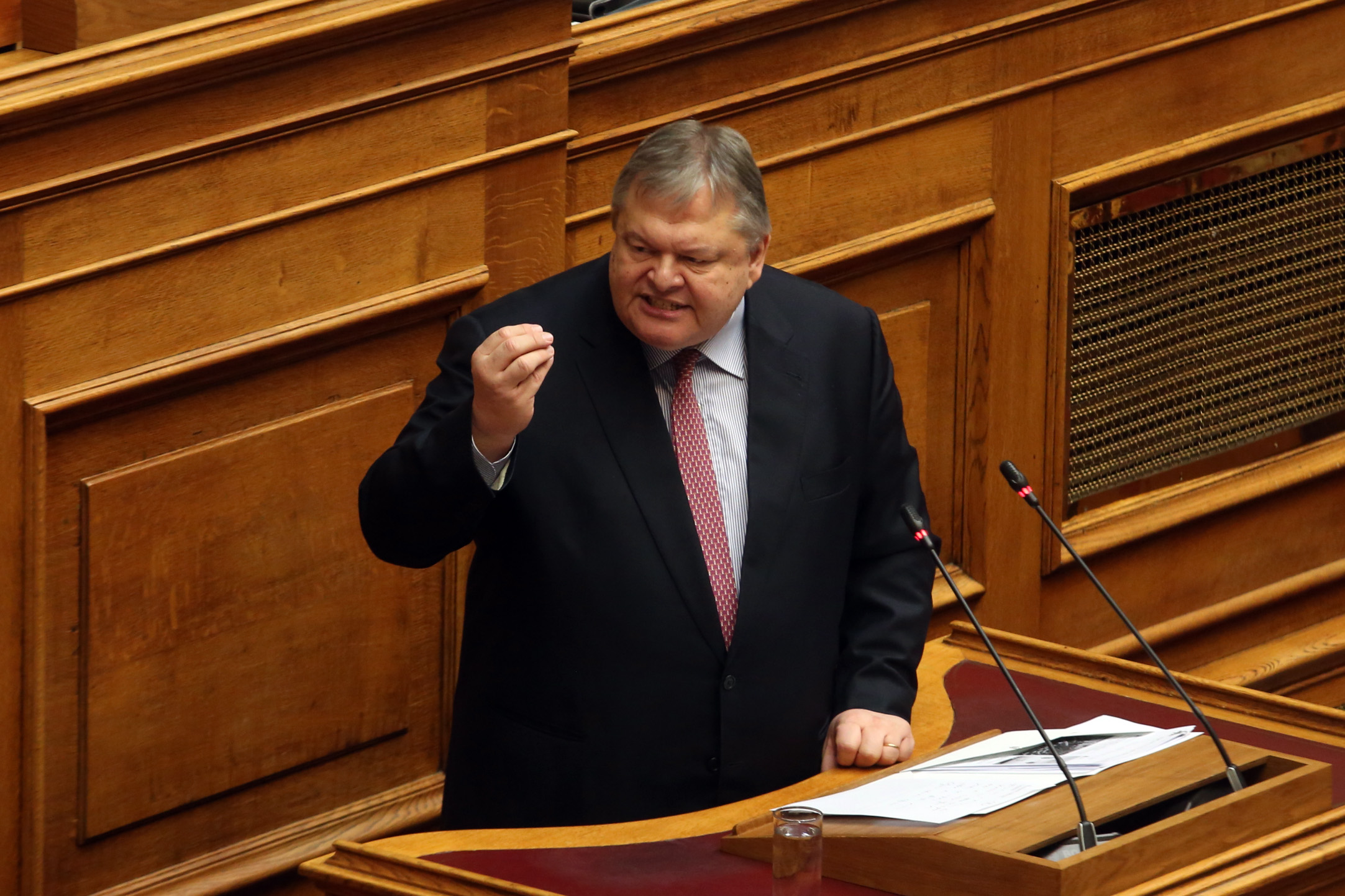 Όχι Ευ. Βενιζέλου σε Φώφη Γεννηματά για την αναθεώρηση του Συντάγματος