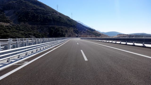 πΓΔΜ: Εγκαινιάστηκε το τελευταίο τμήμα του «Αυτοκινητοδρόμου της Φιλίας»