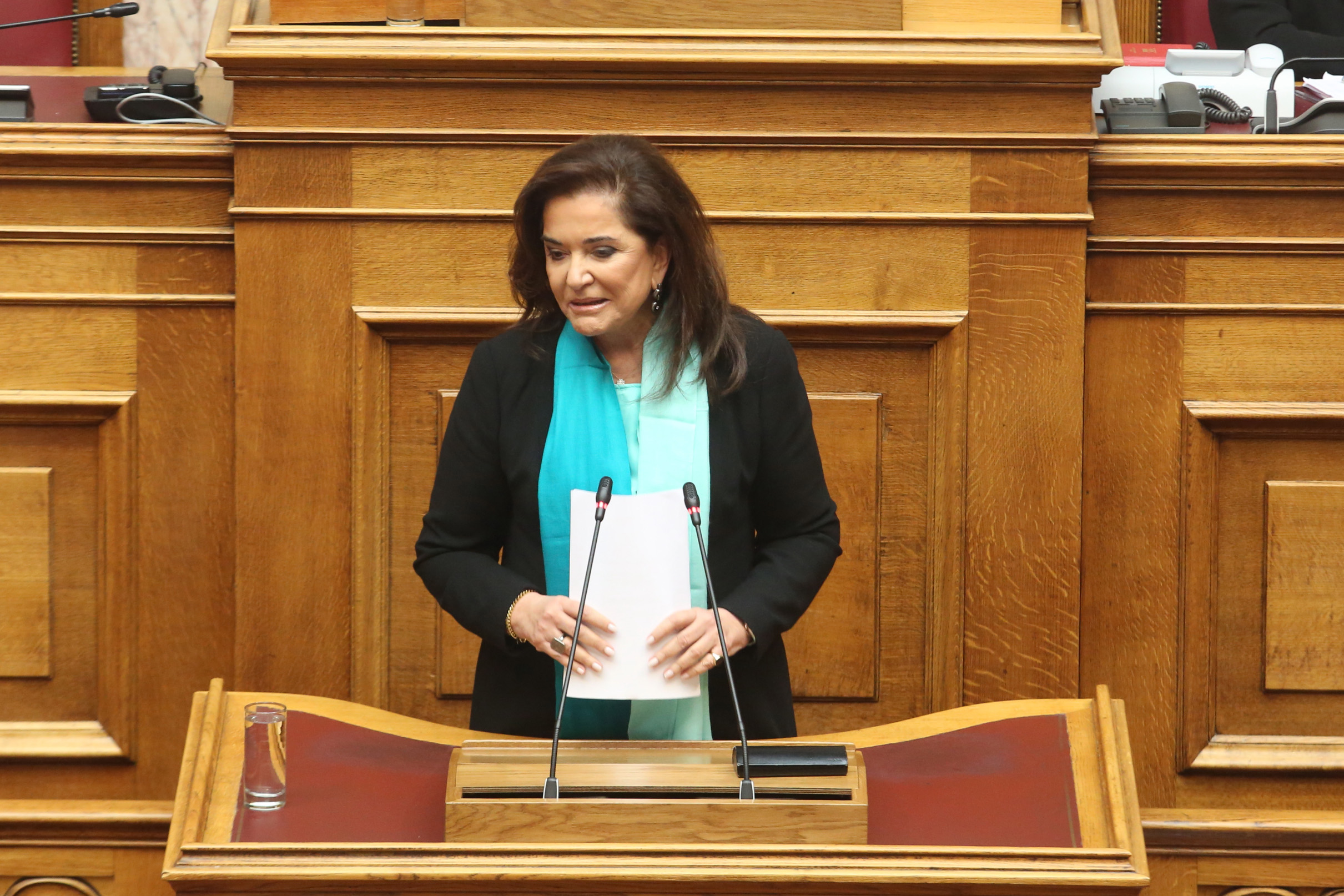 Μπακογιάννη:  Η νησιωτικότητα μπορεί να μετατραπεί σε πλεονέκτημα