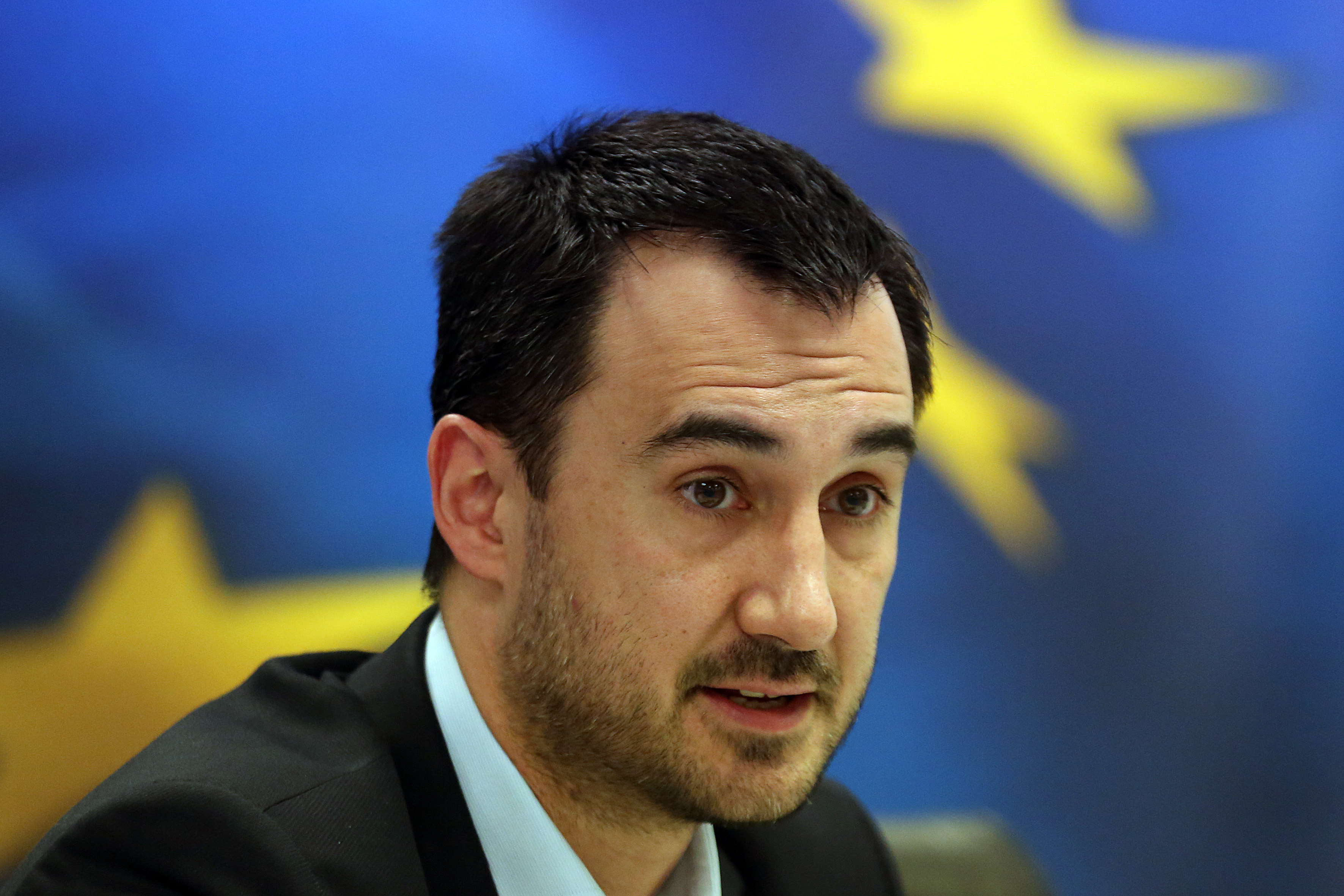 Επαφές Χαρίτση με διεθνείς επενδυτές και funds