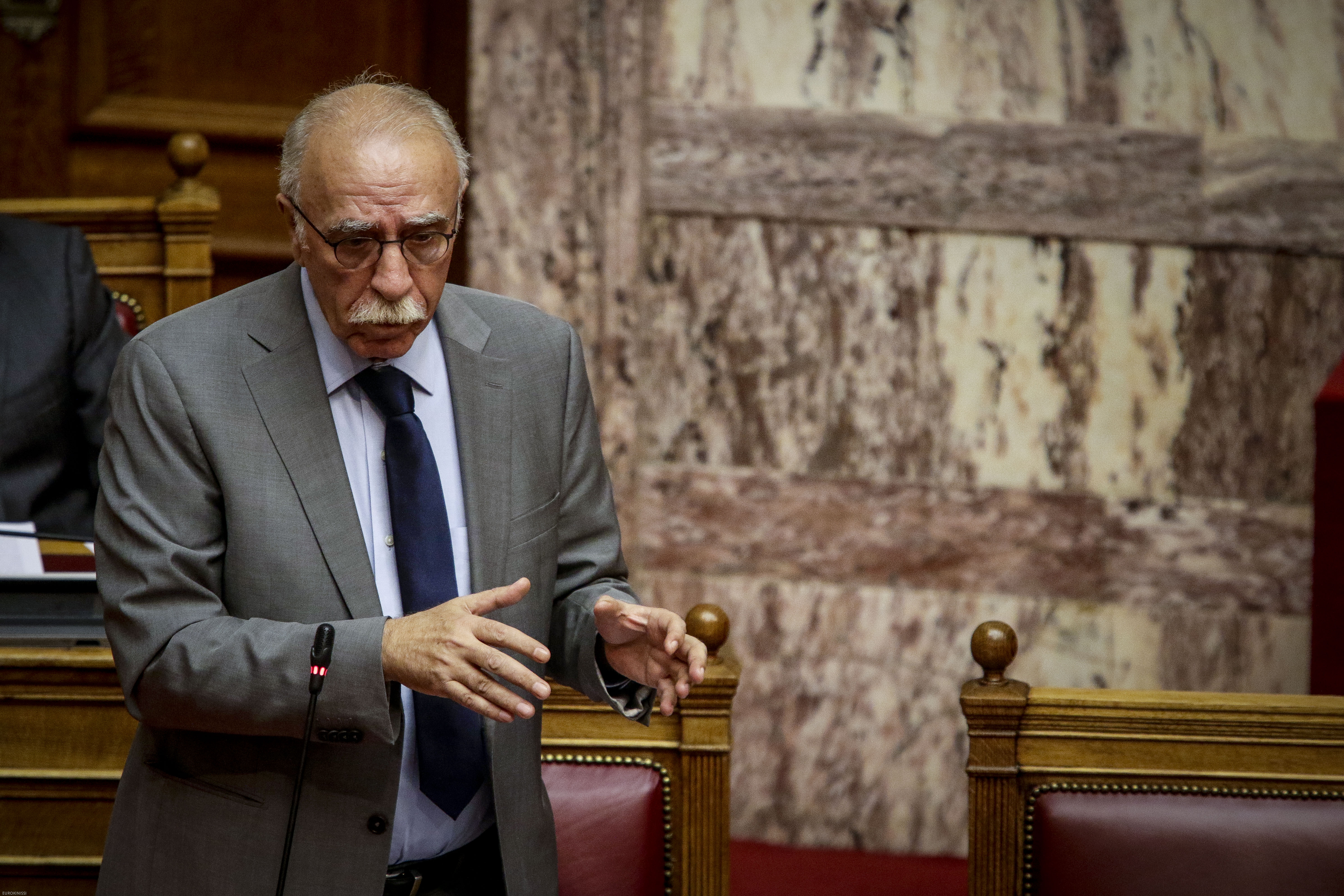 Βίτσας: Δεν θα ρίξει την κυβέρνηση για την συμφωνία των Πρεσπών ο Καμμένος