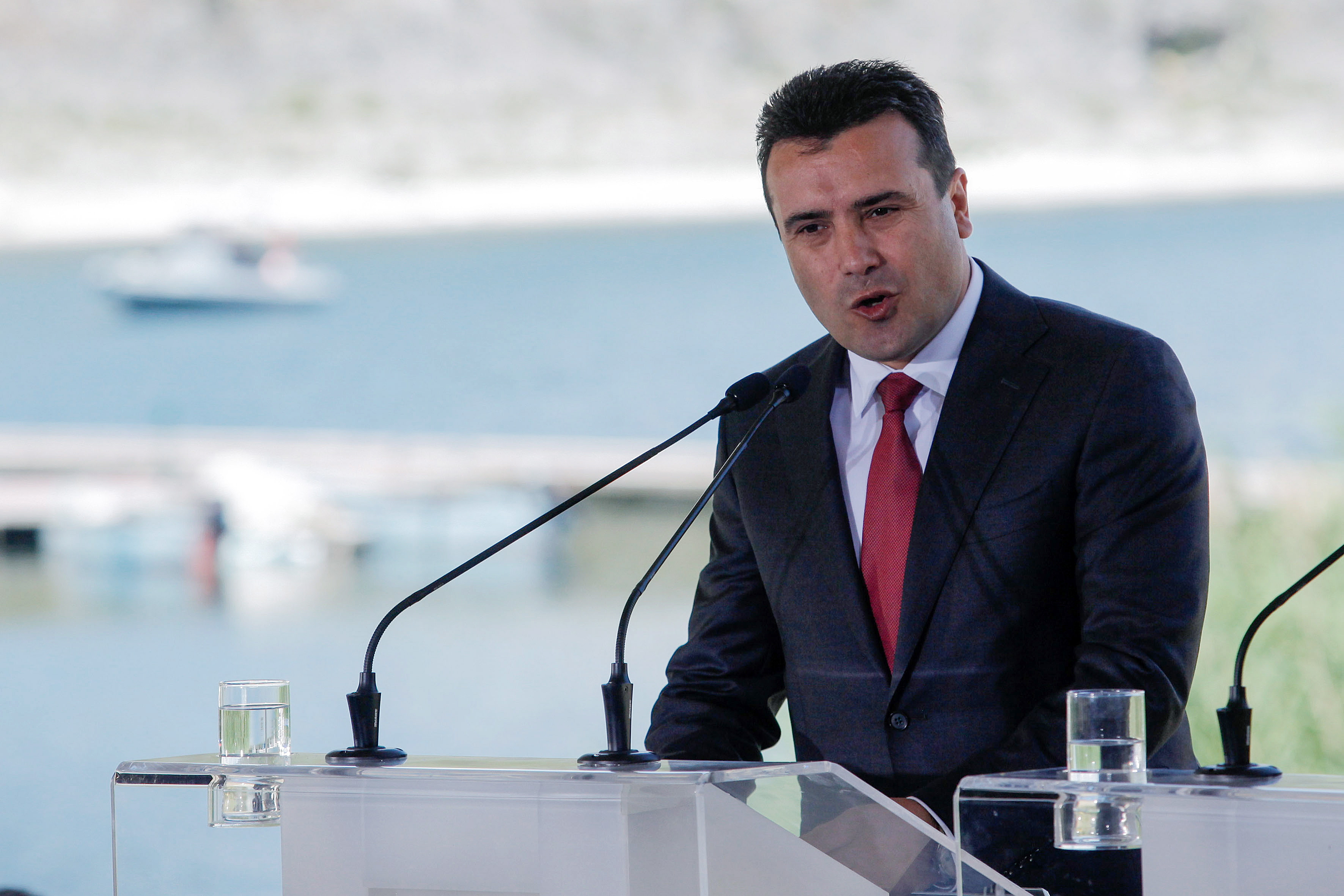 Ζάεφ: Τον Ιανουάριο στο κοινοβούλιο της πΓΔΜ η κύρωση του δημοψηφίσματος