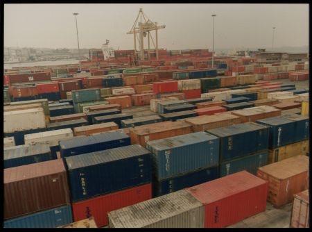 Την απλοποίηση των διαδικασιών στα τελωνεία ζητούν οι θεσμοί