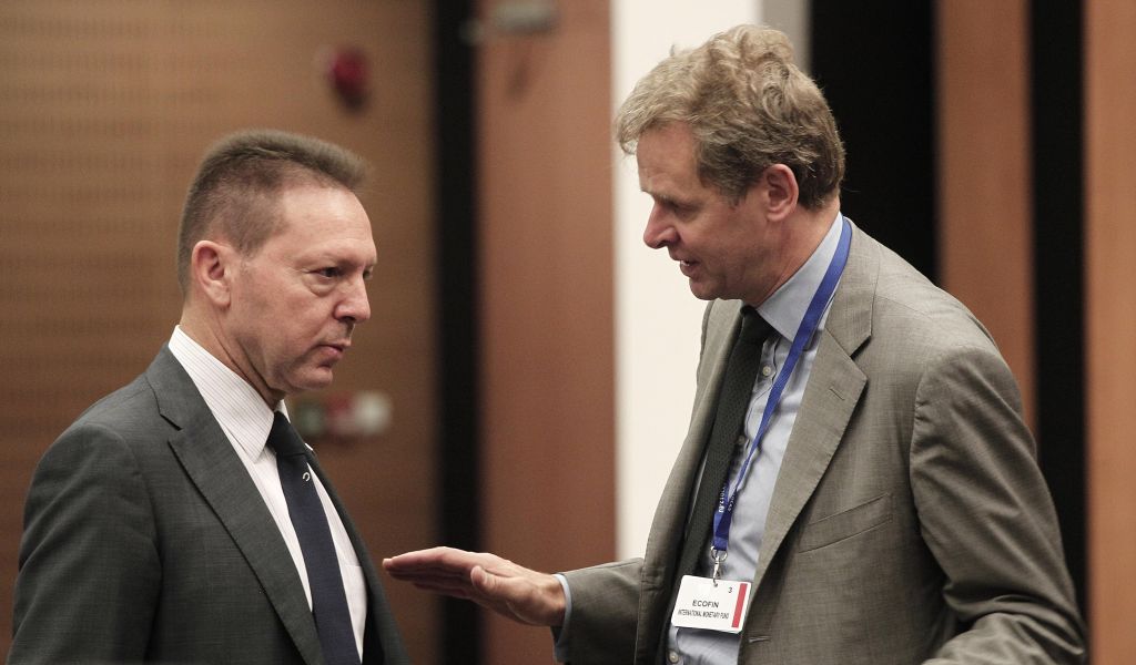 Ο κ. Στουρνάρας σε νέες περιπέτειες