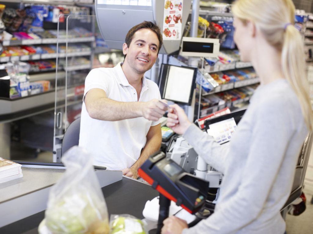 Με «ξύλινα σπαθιά» ήταν η… μάχη κατά των πολυεθνικών