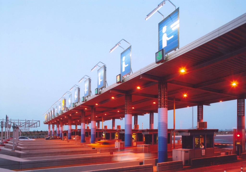 Στα 1,3 δισ. τα έσοδα από τα διόδια την περίοδο 2008-2013