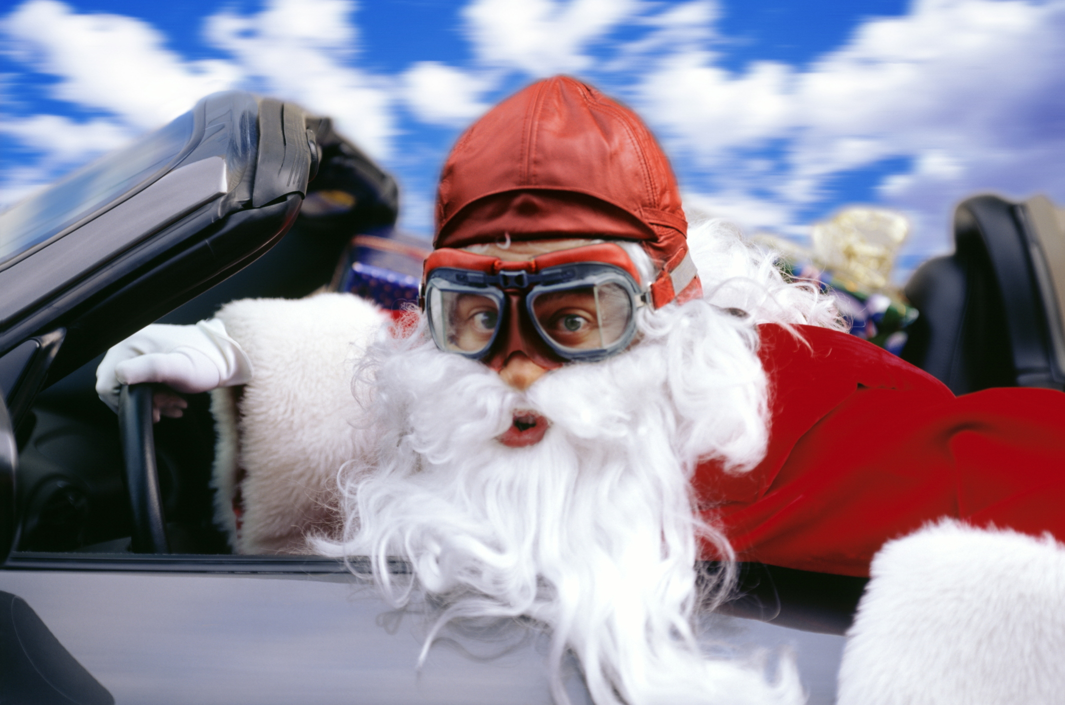 Дед мороз угадывать. Дед Мороз. Дед Мороз за рулем. Дед Мороз на машине. Крутой дед Мороз.