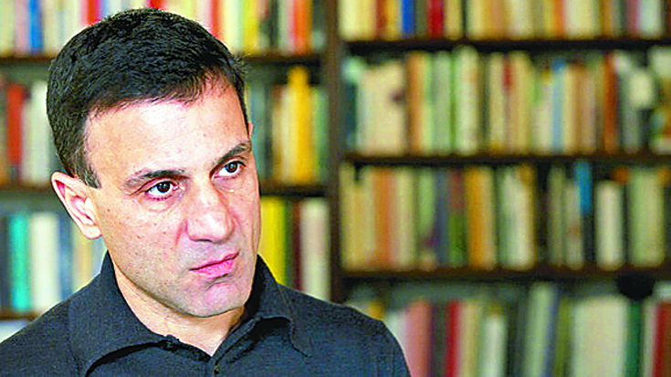 ΣΥΡΙΖΑ: Ο Λαπαβίτσας ζητεί άμεση σύγκλιση της Κοινοβουλευτικής Ομάδας