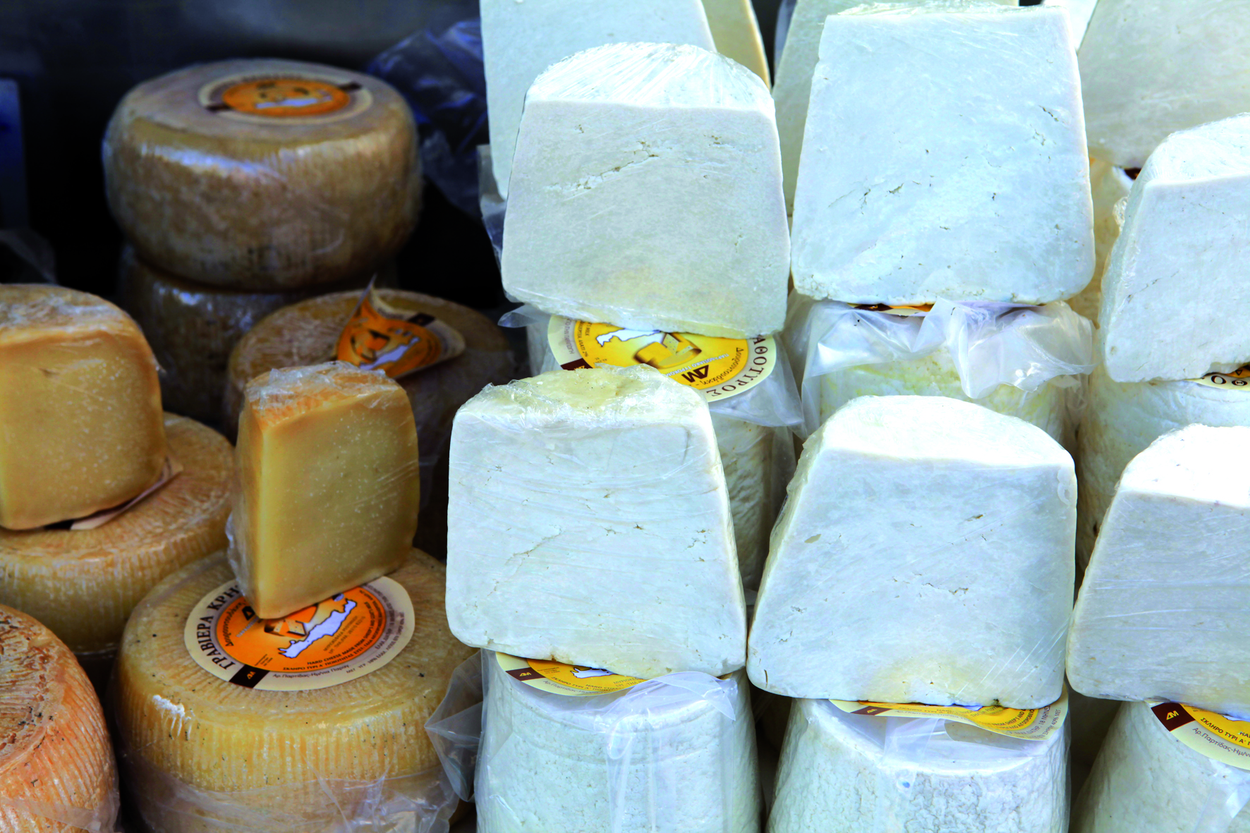 Δέσμευση 956 κιλών τυριού από ψυκτική αποθήκη του Πειραιά