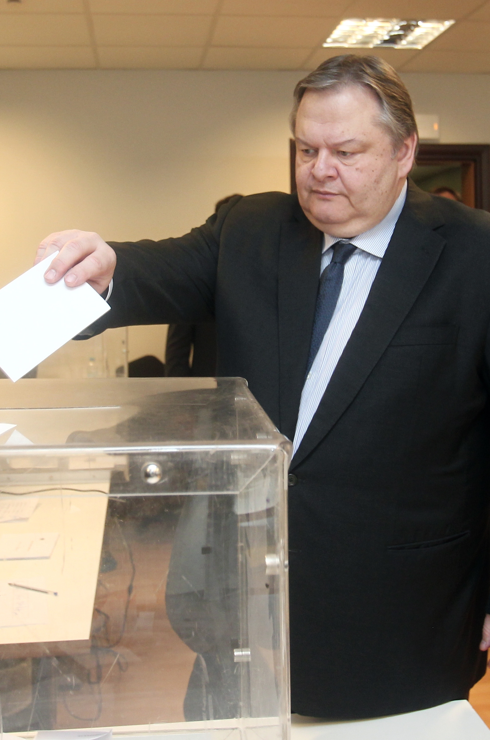 Βενιζέλος: «Οι πολίτες να ψηφίσουν για το συμφέρον του τόπου»