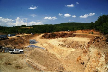 ΣτΕ: Αναστέλλει προσωρινά την απόφαση Σκουρλέτη για τις Σκουριές