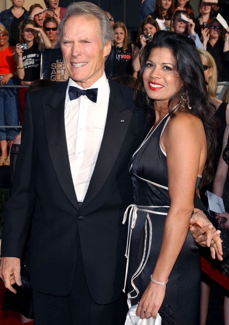 Χωρίζει ο Κλιντ Ιστγουντ με την επί 17 χρόνια σύζυγό του Ντίνα