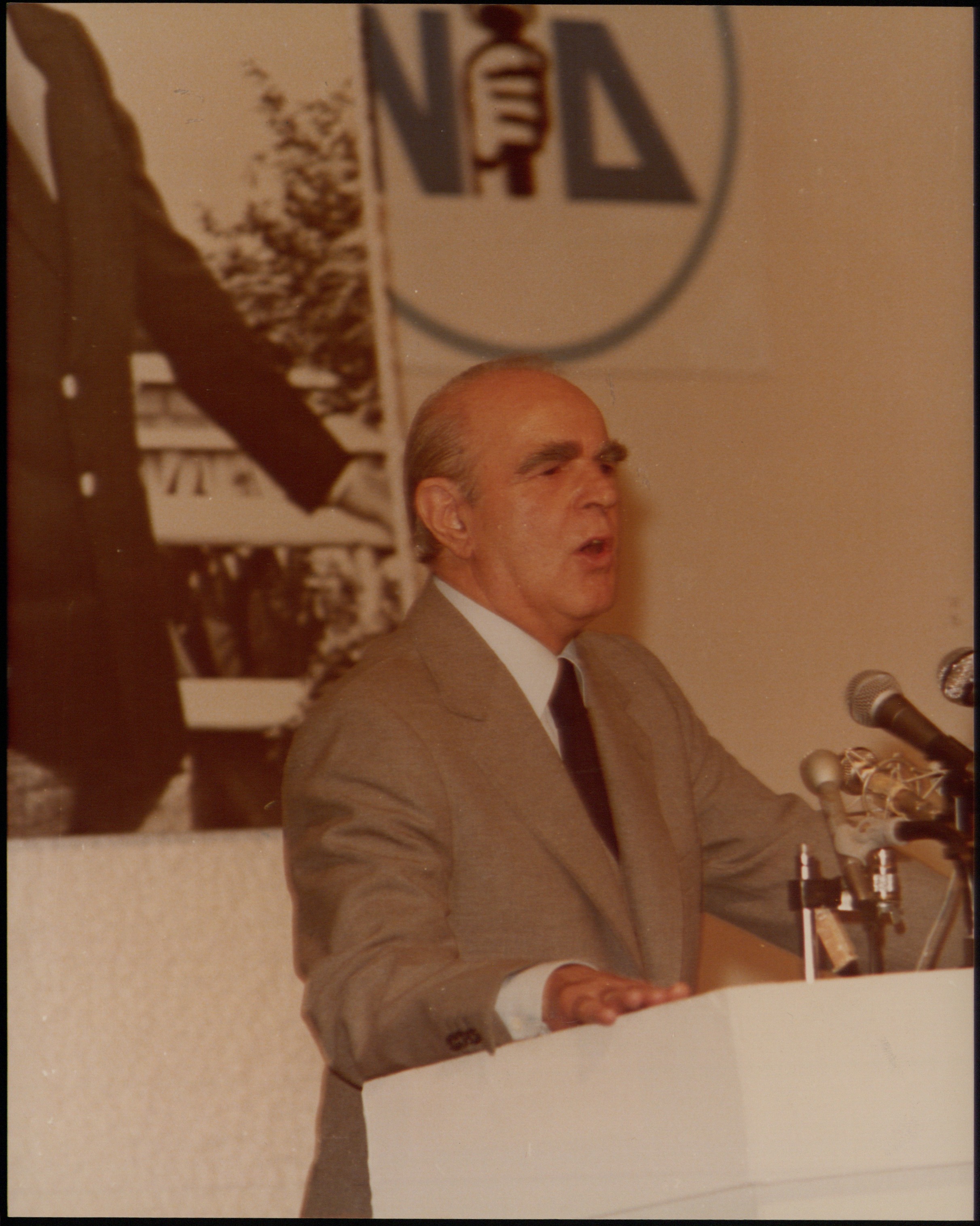 Νέα Δημοκρατία: Ο ριζοσπαστικός φιλελευθερισμός, ο πυρσός και η Κίνηση της Βόλβης