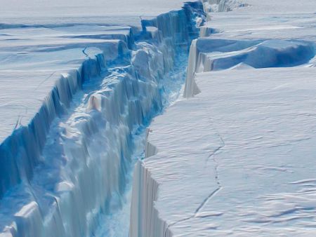 Ανταρκτική: Ιστορική γέννηση παγόβουνου σχεδόν στο μέγεθος της Κρήτης