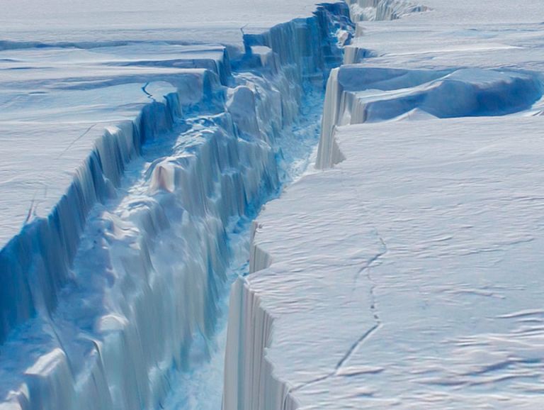 Ανταρκτική: Ιστορική γέννηση παγόβουνου σχεδόν στο μέγεθος της Κρήτης | tovima.gr