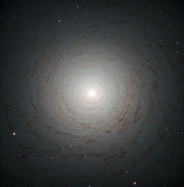 Τι λάμπει στο κέντρο του γαλαξία;