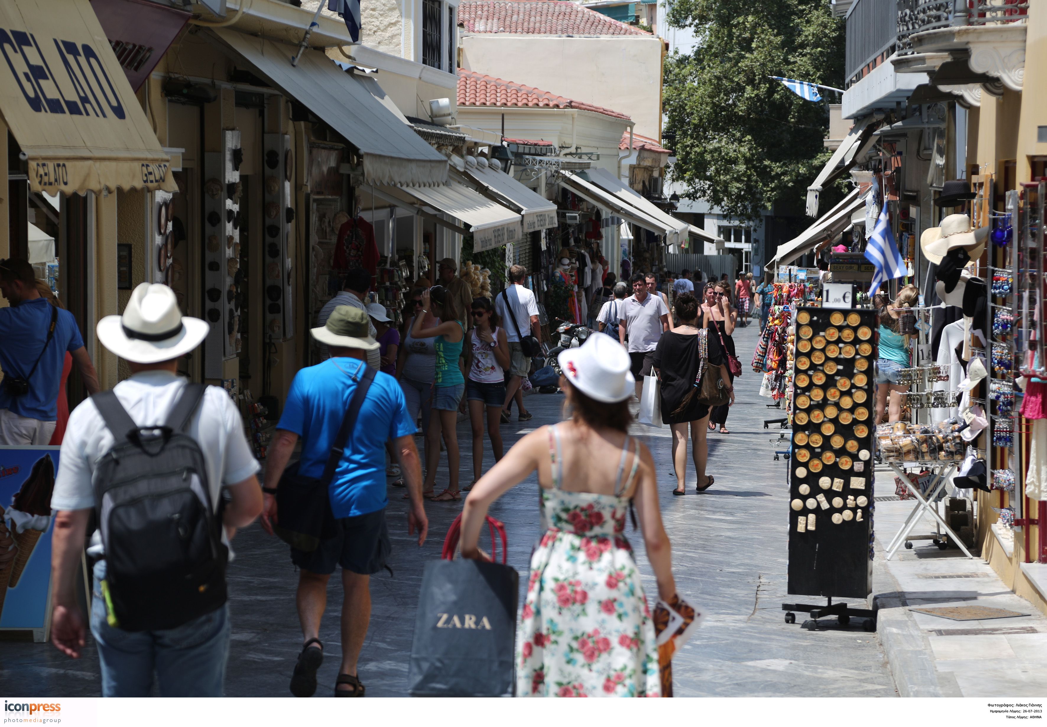 Αυξημένα κατά 1,7 δισ. ευρώ τα έσοδα από τον τουρισμό το 2013